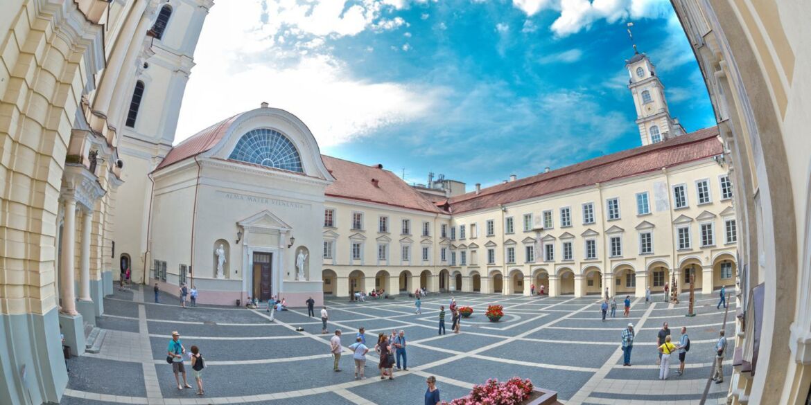 Vilniaus universitetas vienintelis Lietuvoje stiprina pozicijas pasaulio universitetų reitinge