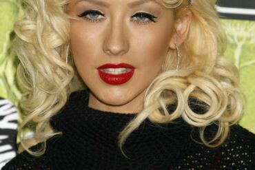 Žavingoji Christina Aguilera pasidavė kovoje su kilogramais (FOTO)