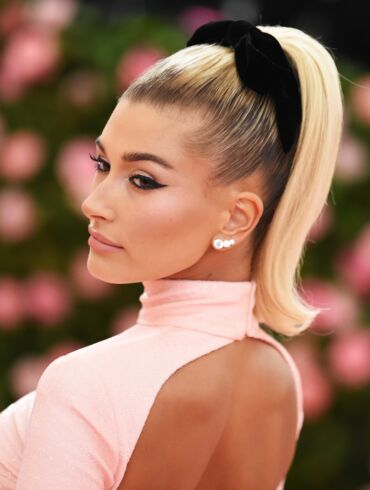 6 modelio Hailey Bieber stiliaus paslaptys: kaip visuomet atrodyti puikiai?