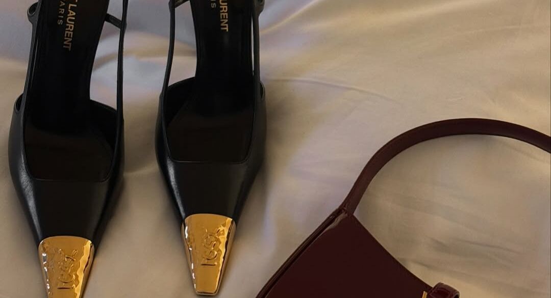 yves saint laurent bateliai