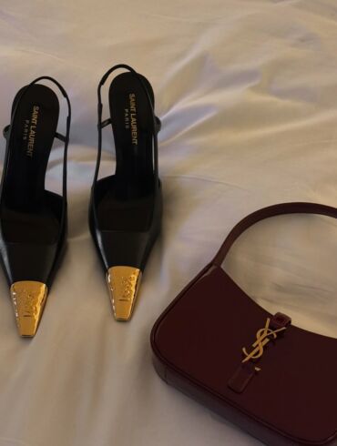 yves saint laurent bateliai