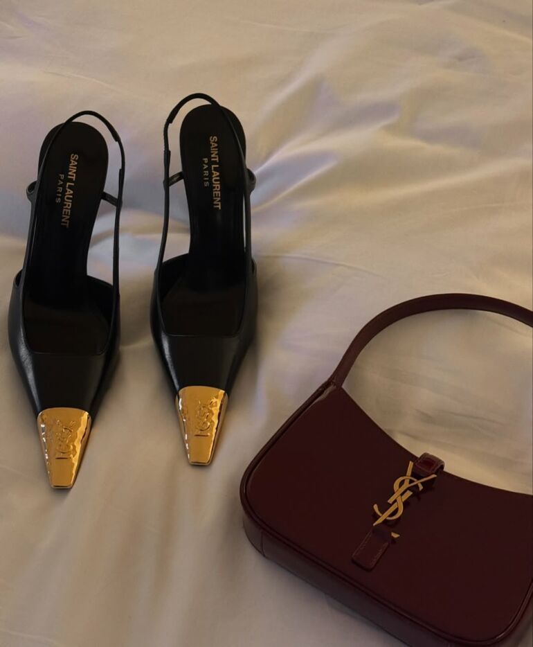 yves saint laurent bateliai