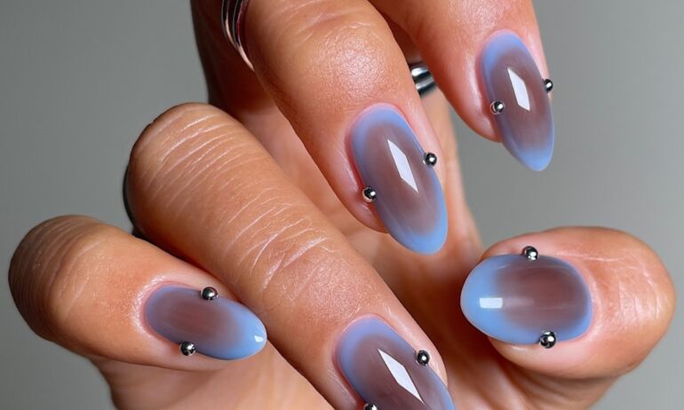 madingos manikiūro spalvos