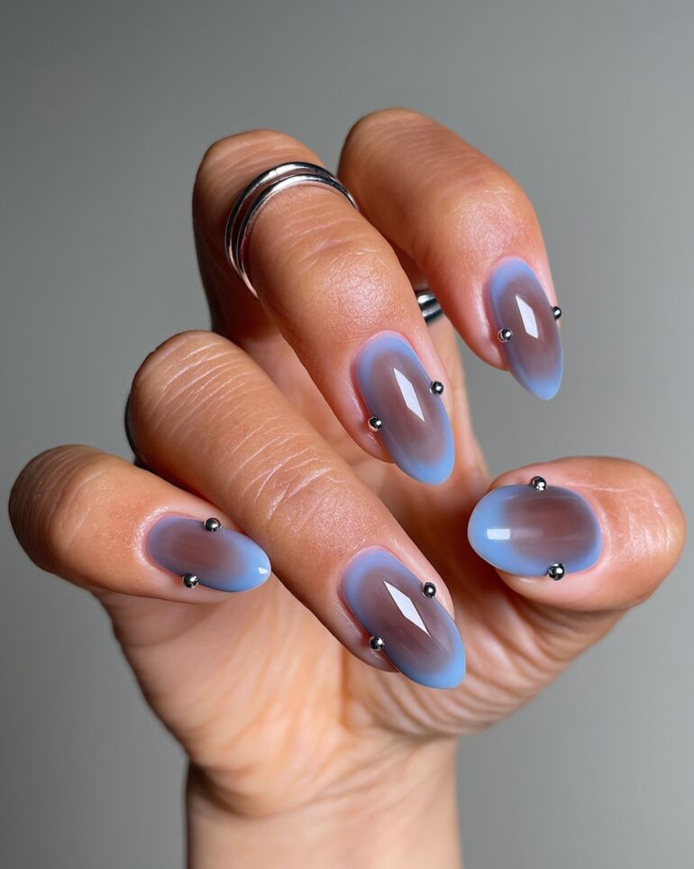 madingos manikiūro spalvos