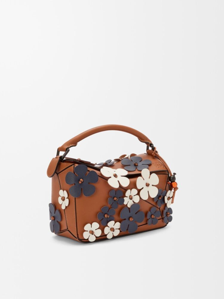 Loewe rankinė puzzle