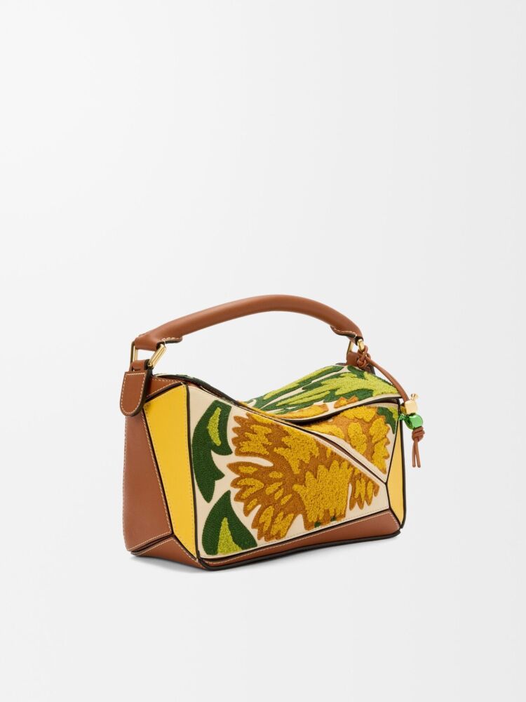 Loewe rankinė puzzle