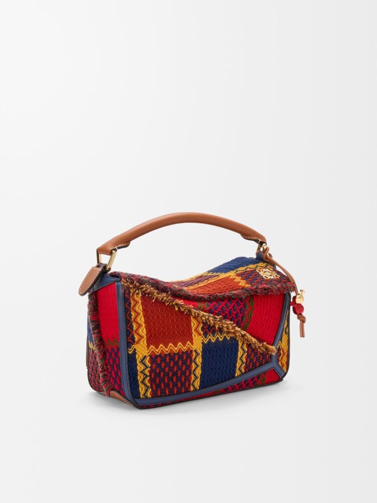 Loewe rankinė puzzle
