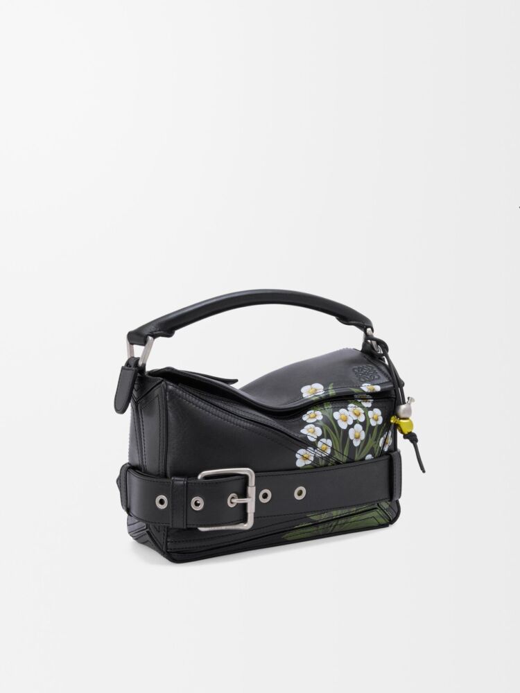 Loewe rankinė puzzle