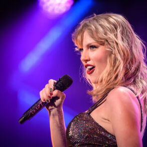 Taylor Swift / Shutterstock
