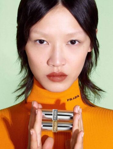 prada beauty makiažo linija