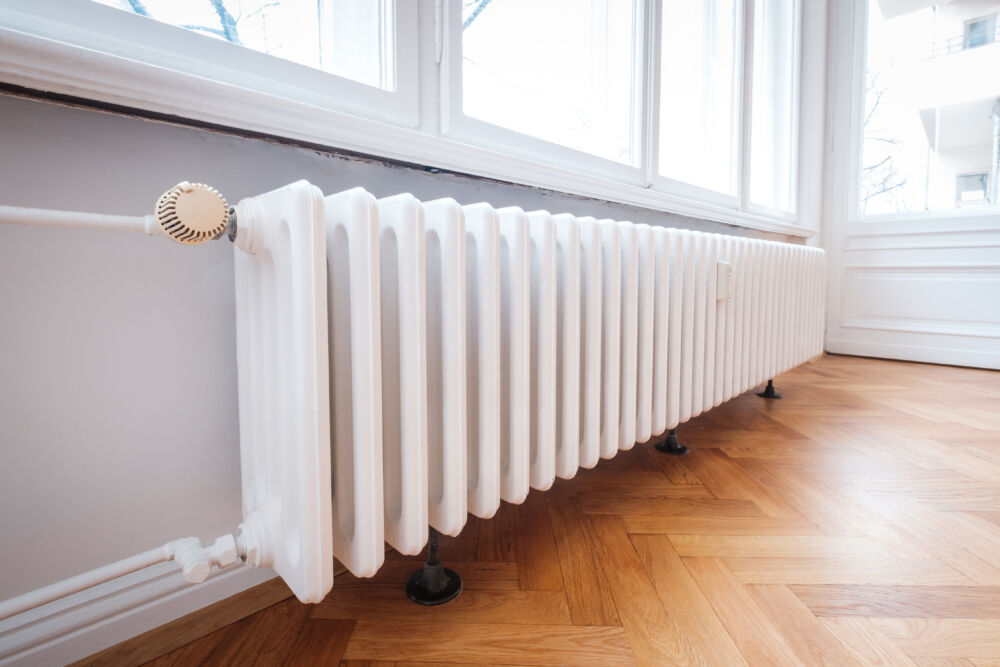 Kaip atpažinti, kad radiatoriai šildo neefektyviai – ir ką daryti iškart?