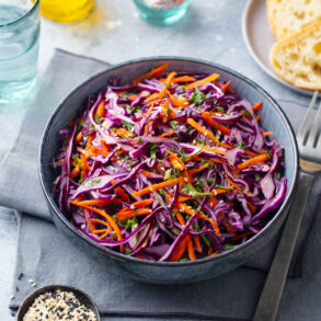 Coleslaw salotos / Shutterstock