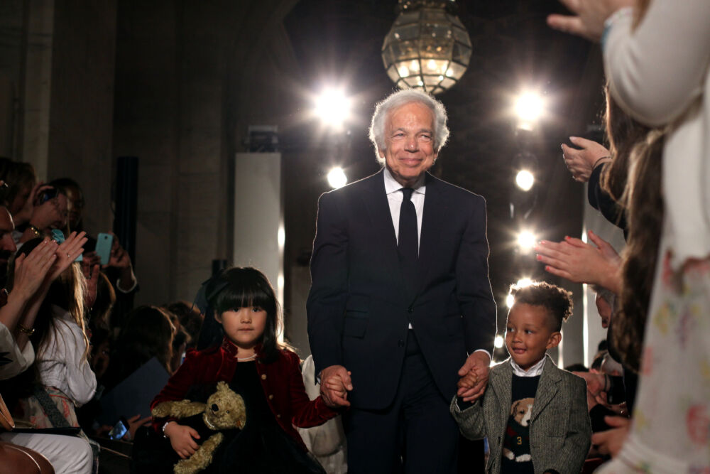 „Ralph Lauren“ rudens deriniai: kaimiškos elegancijos pamokos