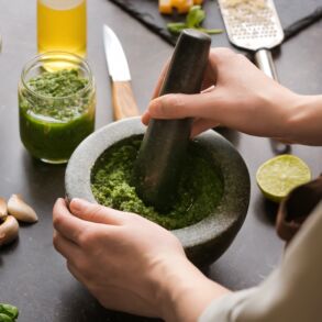 pesto padažas / Shutterstock