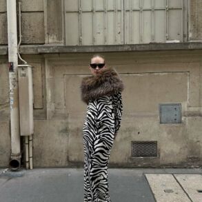 zebrų rašto suknelė