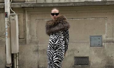 zebrų rašto suknelė