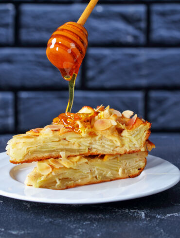 Medaus tortas su imbieru