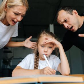 Tėvai rėkia / Shutterstock