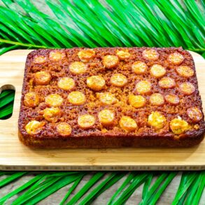 Karamelizuotų bananų pyragas / Shutterstock