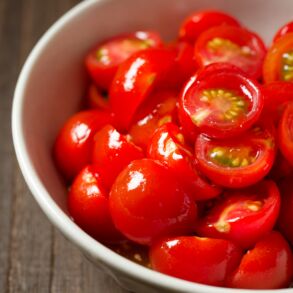 Žalių pomidorų marinavimas / Shutterstock