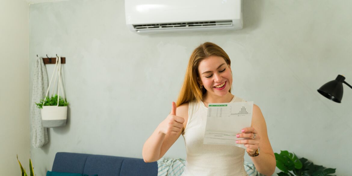 Sąskaita už elektrą / Shutterstock