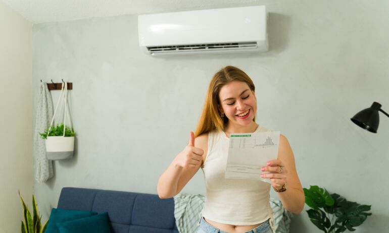 Sąskaita už elektrą / Shutterstock